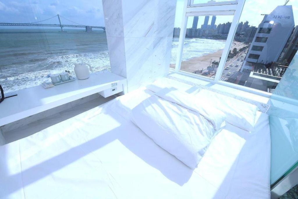Gwanganli Hotel 1 Busan Exterior photo